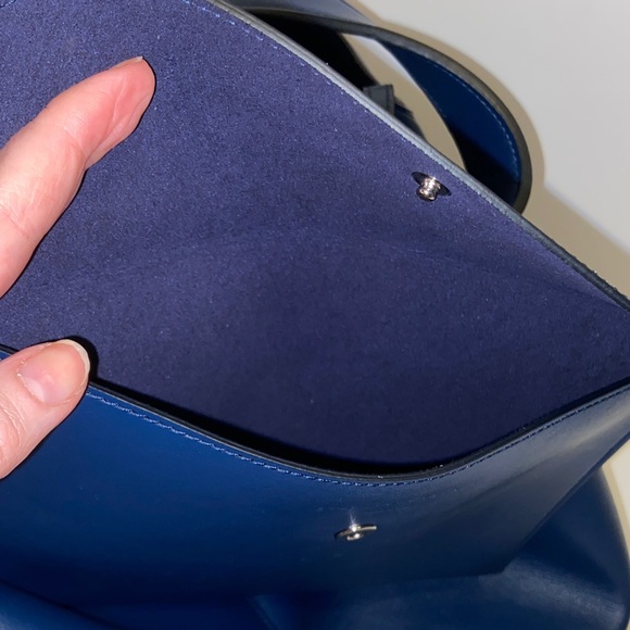 Stella McCartney Deep Blue Tote and Pouch Set vegan leather - Picture 7 of 11